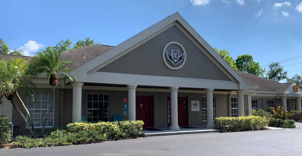 Exterior of Southwest Florida Center For Hearing and Balance building